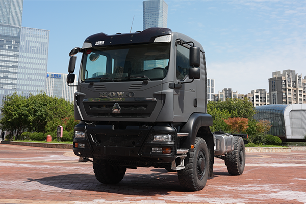 Sinotruk HOWO medium-sized 4×4